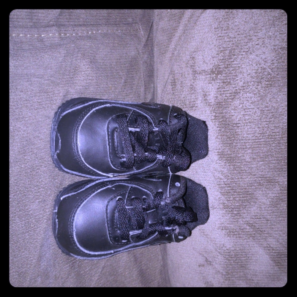 Air maxes